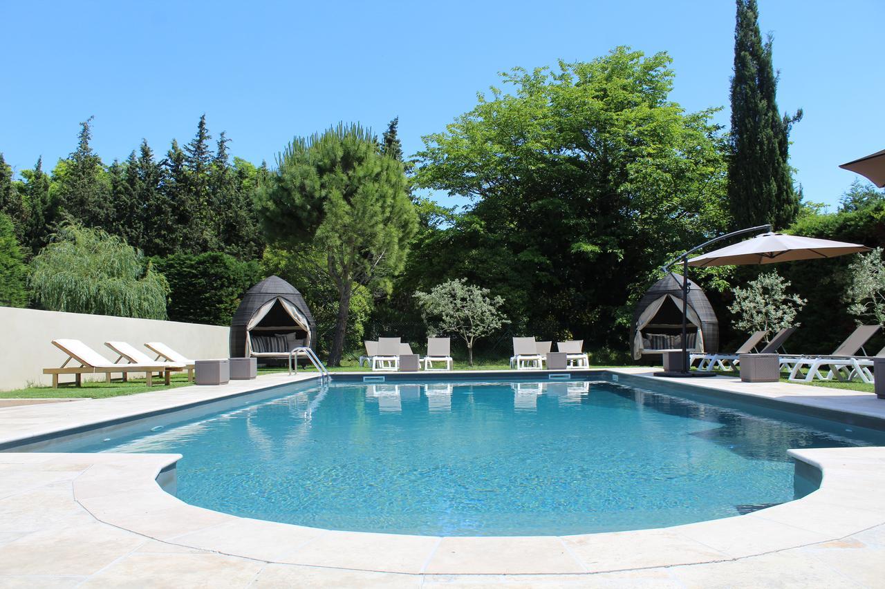Le Mas Du Colombier Cadenet Exterior photo